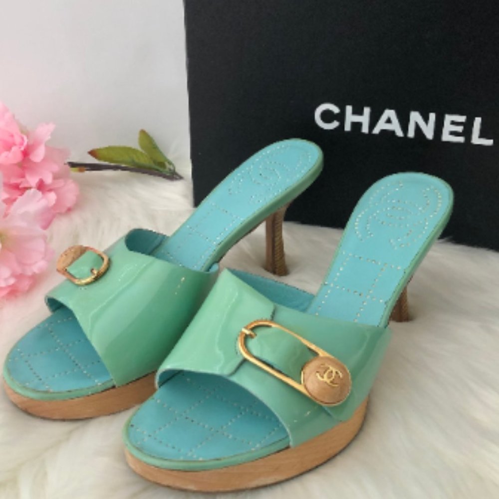 Auth Chanel Stilettos heeled leather sandals